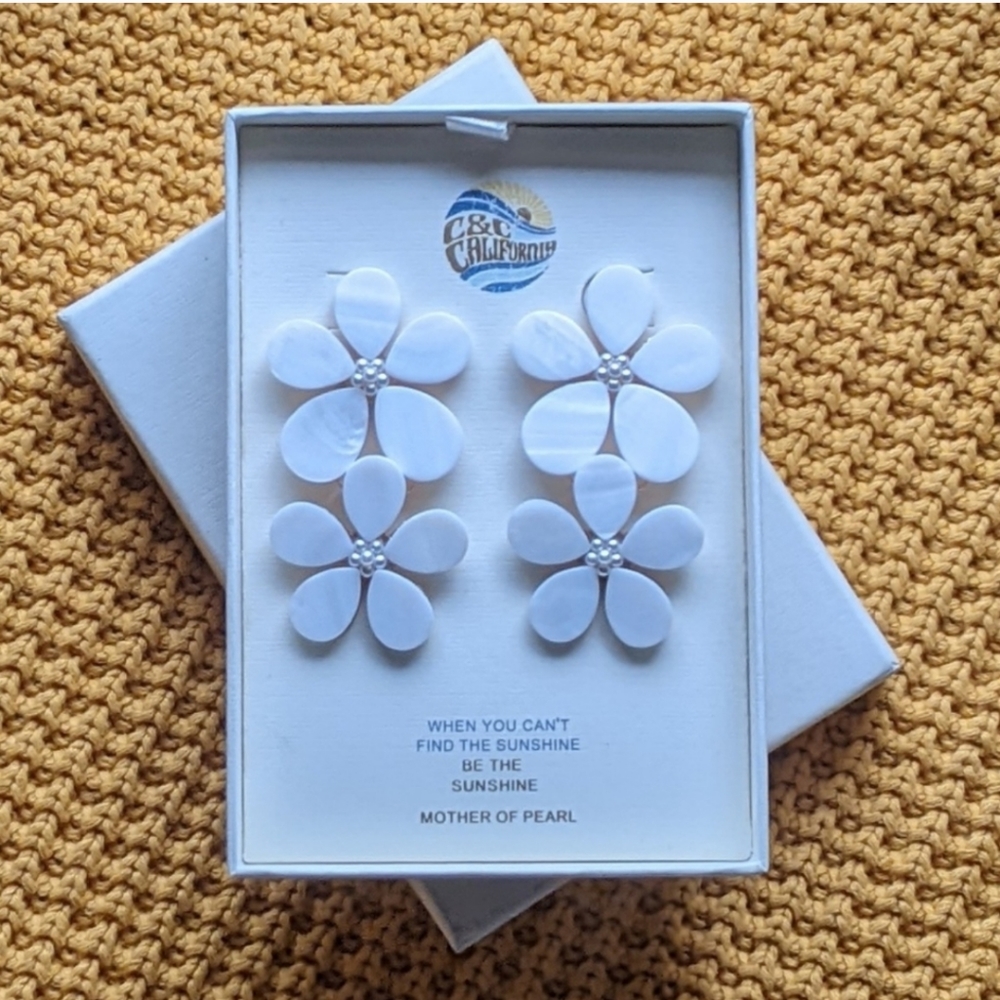 New in box C&C of California mother of pearl flower dangle earrings